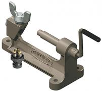 Werkstatt & Lagerung SPEICHENGEWINDE-WALZMASCH INE